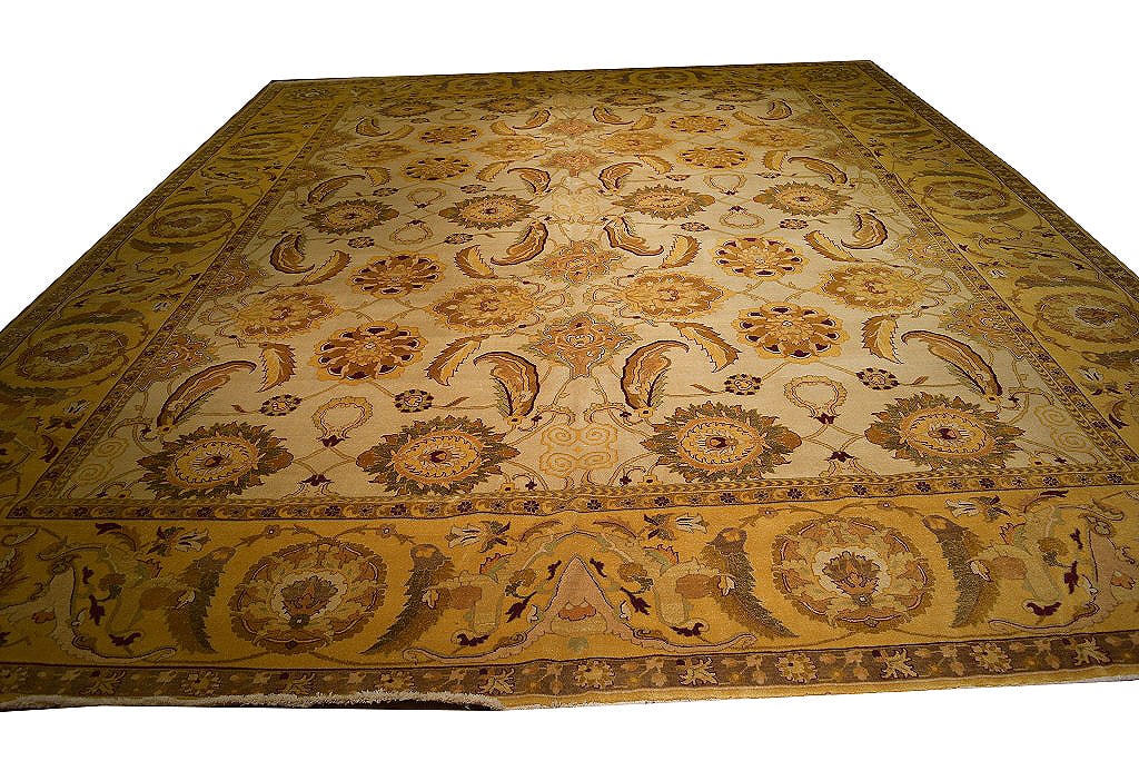 Timeless 12 x 15 Hand-knotted Beige Gold Chobi Ziglar Rug: Timeless 12 x 15 Hand-knotted Beige Gold Chobi Ziglar Rug Free continental US Shipping Elevate your living space with the timeless charm of this exquisite 12' x 15' Beige Gold Chobi Ziglar Rug. Handcr