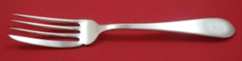 Dominick & Haff Pointed Antique Sterling Silver Fish Fork 7 1/4": Dominick & Haff Pointed Antique Sterling Silver Fish Fork 7 1/4" This exquisite fish fork is crafted from high-quality sterling silver and features the elegant Pointed Antique pattern by Dominick & Ha