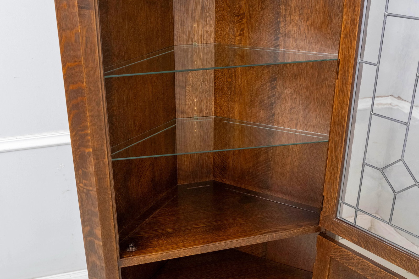 Stickley Mission Oak Corner China Cabinet with Leaded Glass - 5