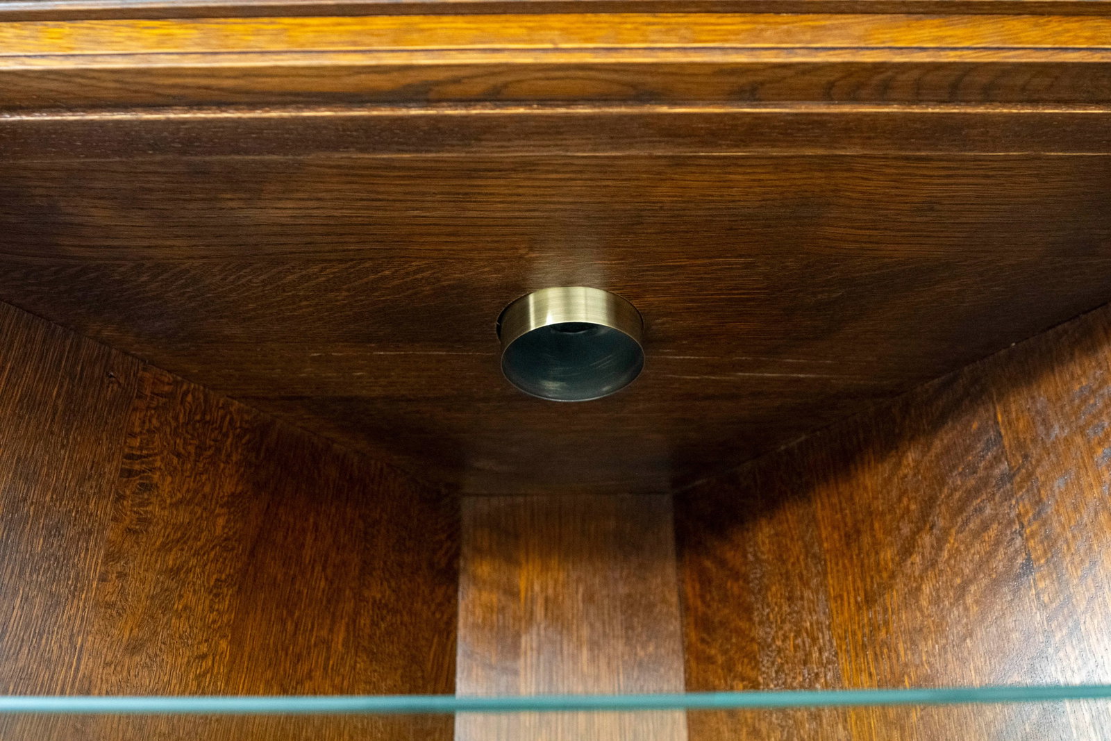 Stickley Mission Oak Corner China Cabinet with Leaded Glass - 8