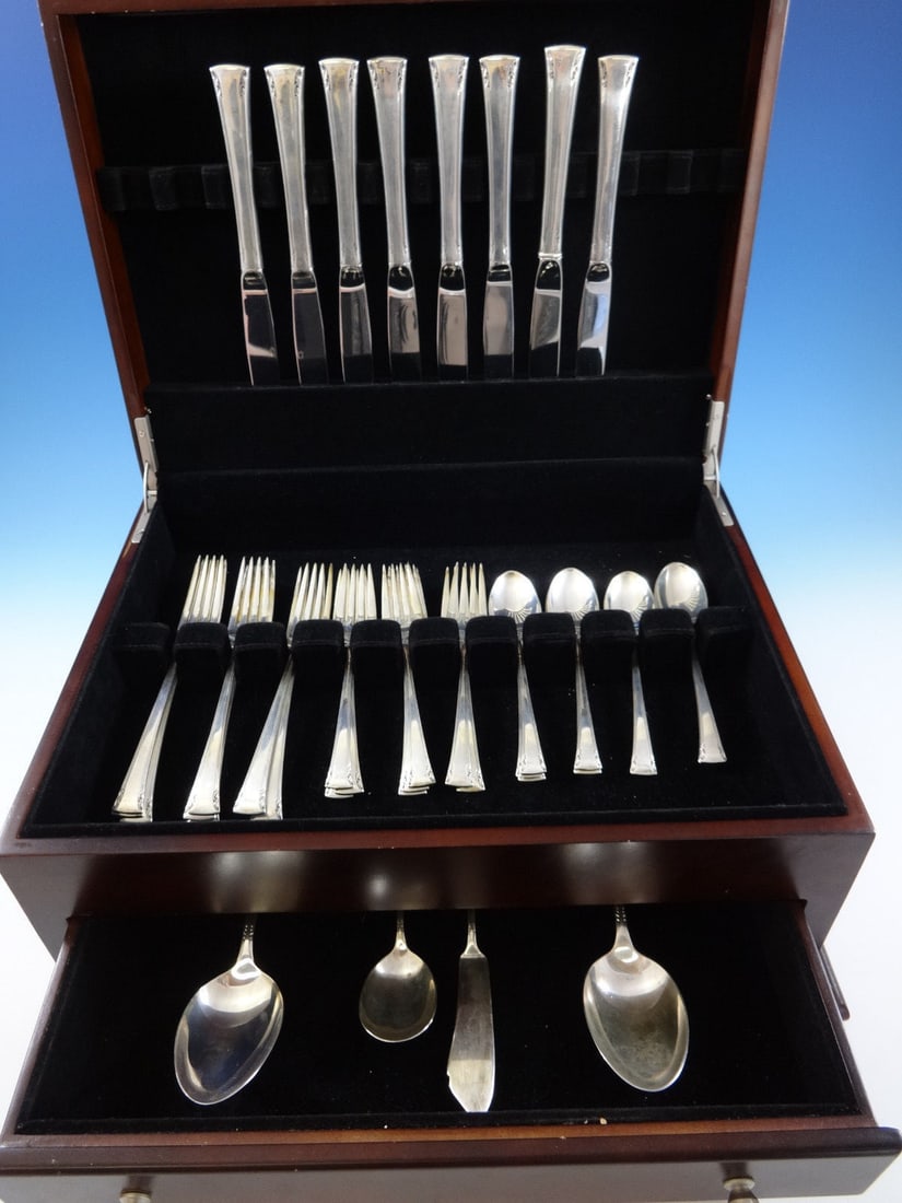 International Sterling Silver Serenity Flatware Set for 8 - 36 Pieces: International Sterling Silver Serenity Flatware Set for 8 - 36 Pieces This exquisite Serenity flatware set by International Sterling is a remarkable collection for dining, featuring 36 pieces to serve