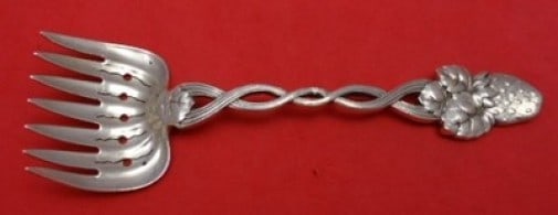 Tiffany & Co. Strawberry Vine Sterling Silver Sardine Fork 4 3/4": Tiffany & Co. Strawberry Vine Sterling Silver Sardine Fork 4 3/4" This exquisite sardine fork features the elegant Strawberry Vine pattern by Tiffany & Co. Crafted from high-quality sterling silver, t