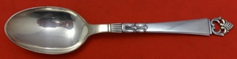 Frigast Danish Crown Sterling Silver Soup Spoon 7 Inch: Frigast Danish Crown Sterling Silver Soup Spoon 7 Inch This exquisite Danish Crown place soup spoon is crafted from high-quality sterling silver by Frigast. Measuring 7 inches in length, this spoon fe