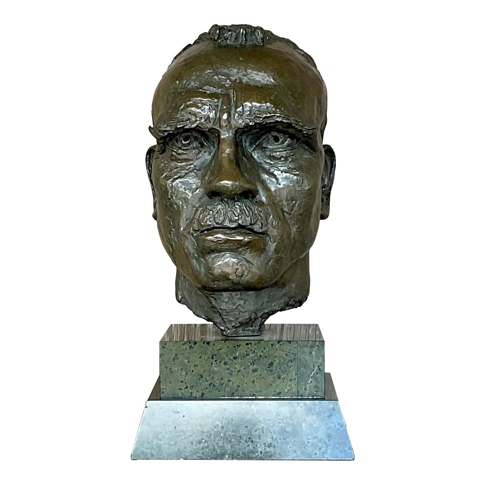 Vintage Boho Bronze Bust Sculpture Inspired by Jacob Epstein: Vintage Boho Bronze Bust Sculpture Inspired by Jacob Epstein Discover the beauty of artistic expression with this vintage Boho bronze bust of a man, inspired by the renowned works of Jacob Epstein. Th