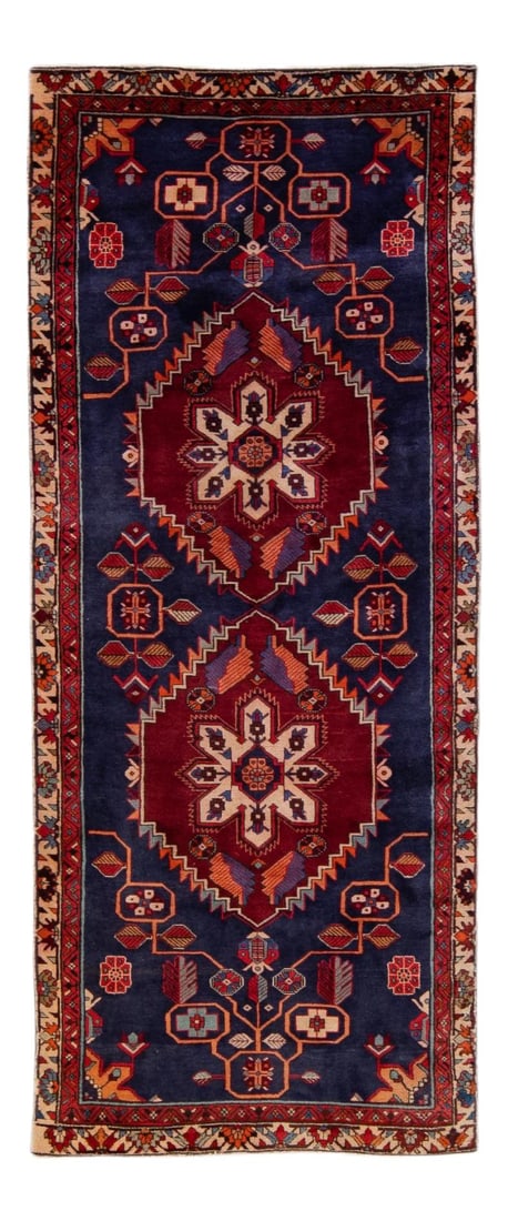 Vintage Hamadan Hand-Knotted Wool Rug Blue Red Medallion 3'9 x 9'5: Vintage Hamadan Hand-Knotted Wool Rug Blue Red Medallion 3'9 x 9'5 This exquisite Vintage Hamadan rug showcases a stunning hand-knotted design crafted from high-quality wool. The rug features a captiv