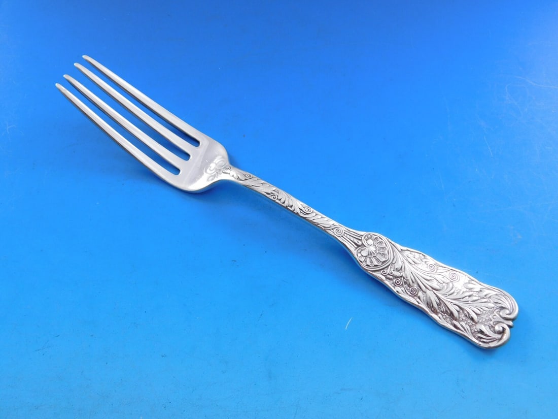 Gorham St. Cloud Sterling Silver Dinner Fork Vintage 7 5/8 Inches: Gorham St. Cloud Sterling Silver Dinner Fork Vintage 7 5/8 Inches Introducing the Saint Cloud dinner fork by Gorham, a stunning piece of vintage flatware crafted from high-quality sterling silver. Thi
