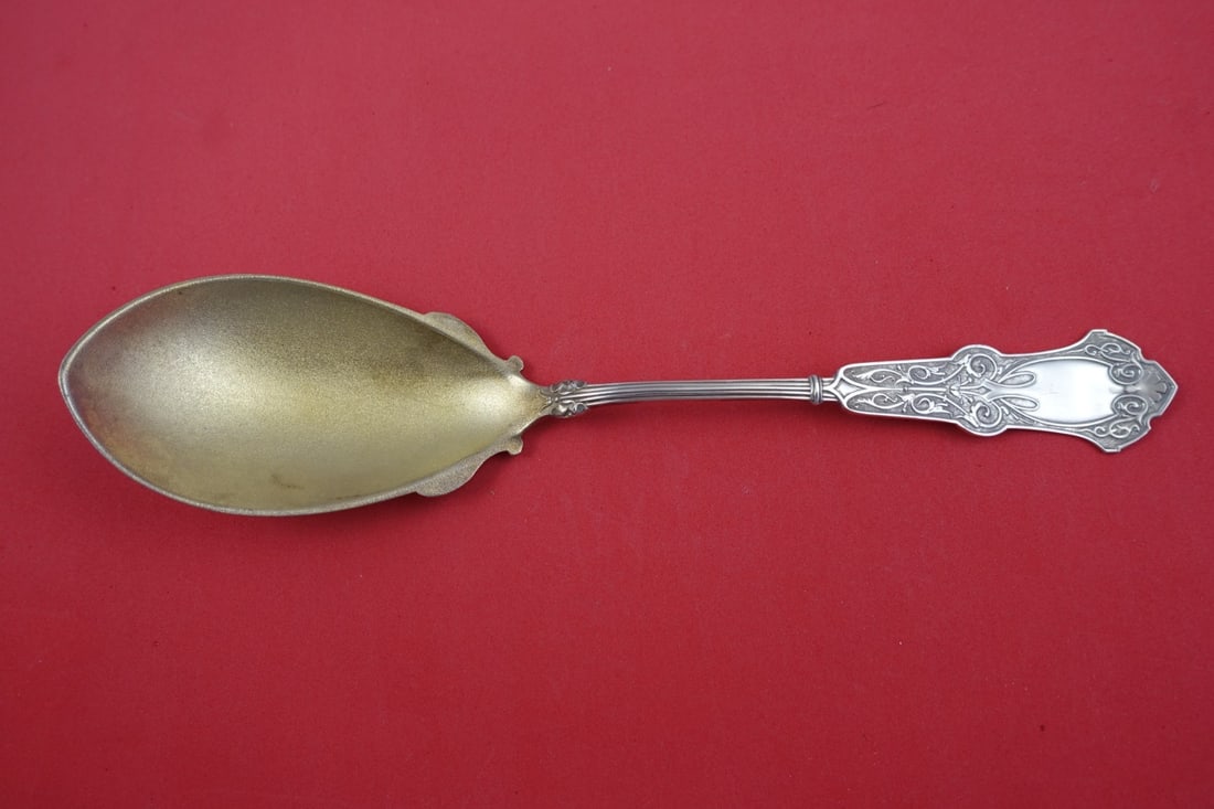Whiting Alhambra Sterling Silver Berry Spoon 8 7/8 Gold Washed Bowl: Whiting Alhambra Sterling Silver Berry Spoon 8 7/8 Gold Washed Bowl This exquisite Alhambra serving spoon by Whiting showcases a stunning stippled and frosted bowl design, measuring 8 7/8 inches in le