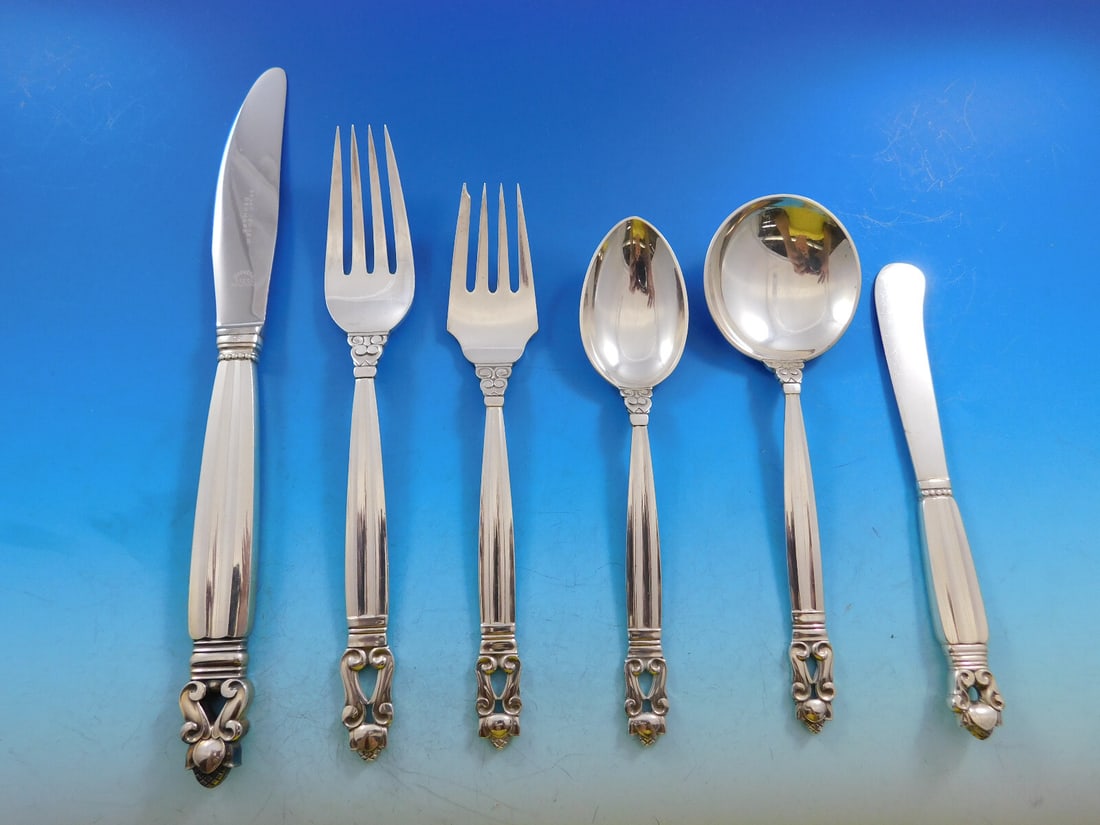 Georg Jensen Acorn Sterling Silver Flatware Set 72 Pieces with Bonus Chest: Georg Jensen Acorn Sterling Silver Flatware Set 72 Pieces with Bonus Chest Elevate your dining experience with this exquisite Acorn by Georg Jensen Sterling Silver Dinner Flatware Set, featuring 72 pi