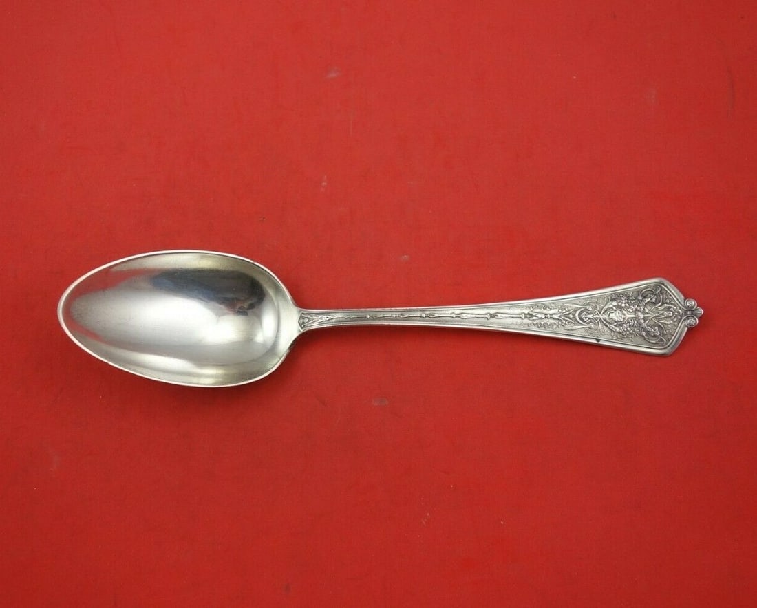 Gorham Lady Washington Sterling Silver Serving Spoon 8.25 Inches: Gorham Lady Washington Sterling Silver Serving Spoon 8.25 Inches This exquisite serving spoon features the elegant Lady Washington pattern by Gorham, crafted from high-quality sterling silver. Measuri