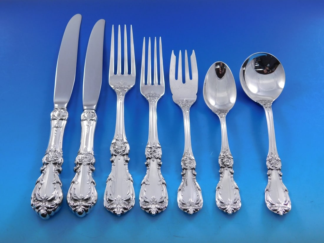 Reed & Barton Burgundy Sterling Silver Flatware Set 84 pcs Renaissance Style: Reed & Barton Burgundy Sterling Silver Flatware Set 84 pcs Renaissance Style Introducing the Burgundy Sterling Silver Flatware Set by Reed & Barton, a stunning collection that brings the elegance of F