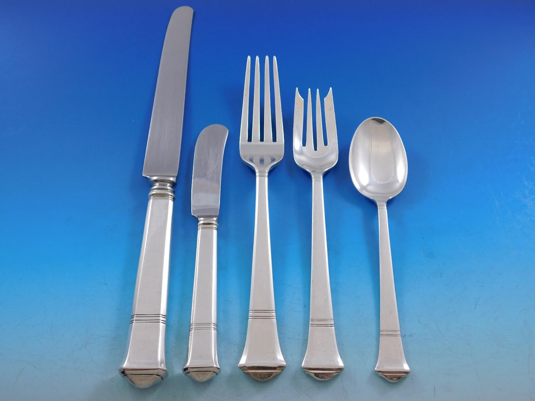 Tiffany & Co Windham Sterling Silver Flatware Set 42 pcs Art Deco: Tiffany & Co Windham Sterling Silver Flatware Set 42 pcs Art Deco Discover the elegance of the Windham pattern by Tiffany & Co., a stunning sterling silver flatware service set comprising 42 pieces. T
