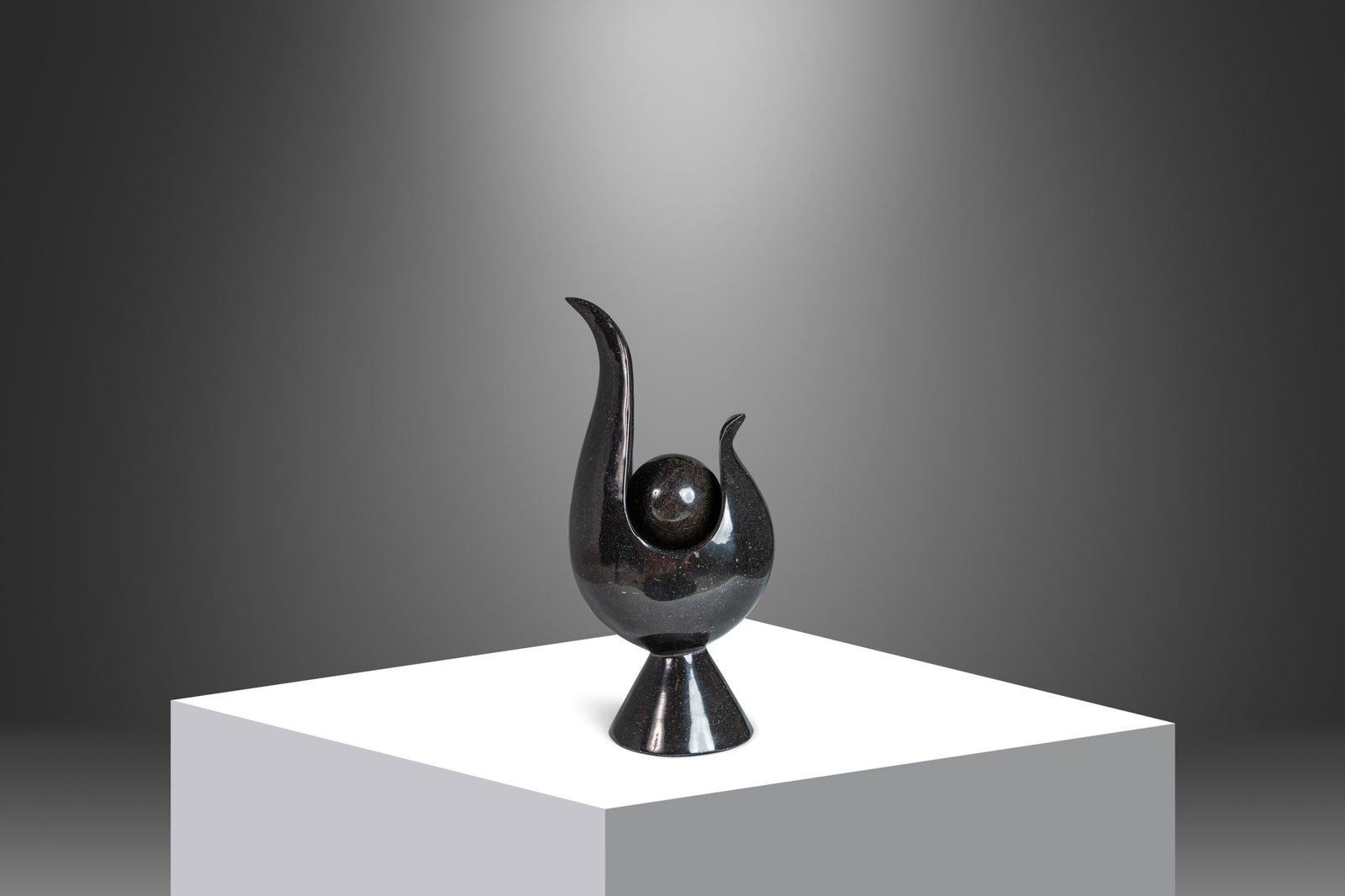 Unique 1980s Post Modern Black Marble Two-Piece Sculpture USA: Unique 1980s Post Modern Black Marble Two-Piece Sculpture USA Introducing a captivating two-piece Post Modern sculpture crafted from solid black marble and hand-polished to a brilliant shine. This int