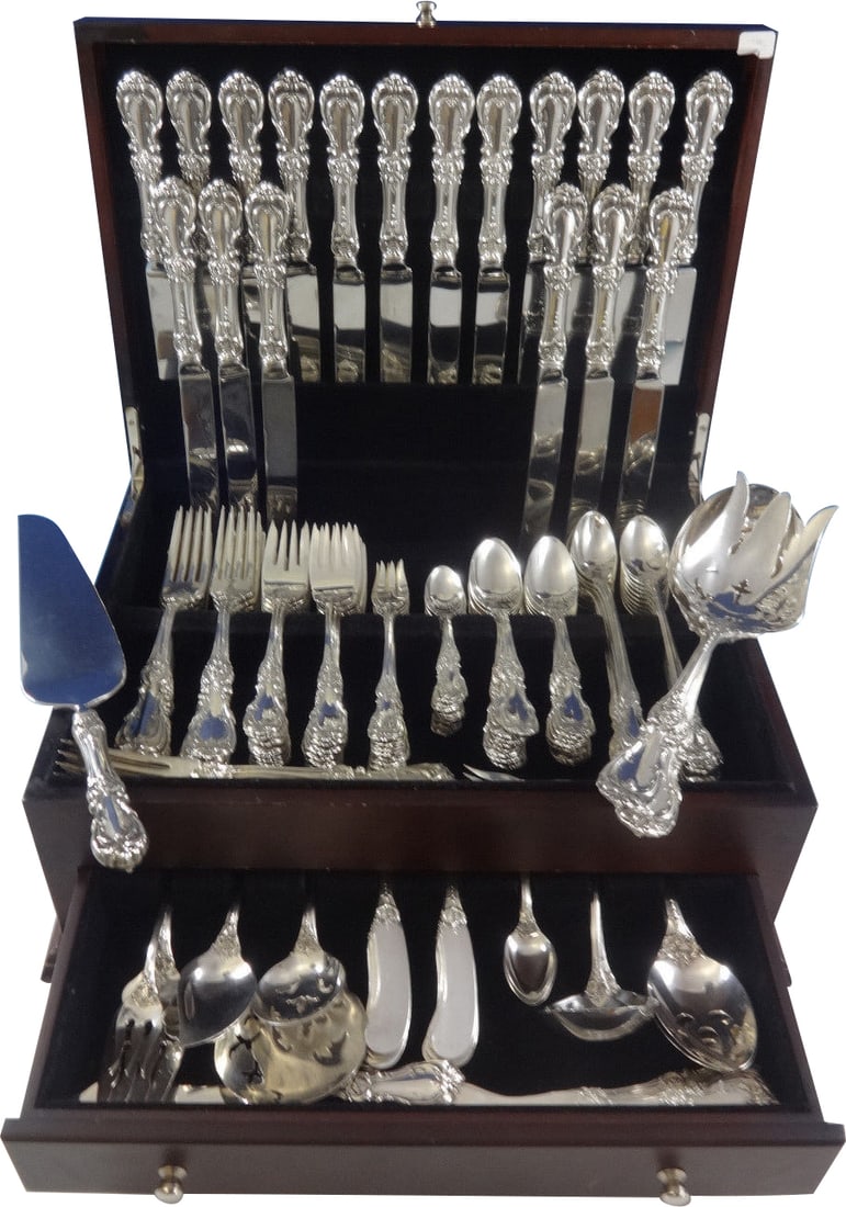 Reed & Barton Burgundy Sterling Silver Flatware Set 157 Pcs Dinner Service: Reed & Barton Burgundy Sterling Silver Flatware Set 157 Pcs Dinner Service This exquisite Burgundy Sterling Silver Flatware Set by Reed & Barton is a stunning collection inspired by the French Renaiss