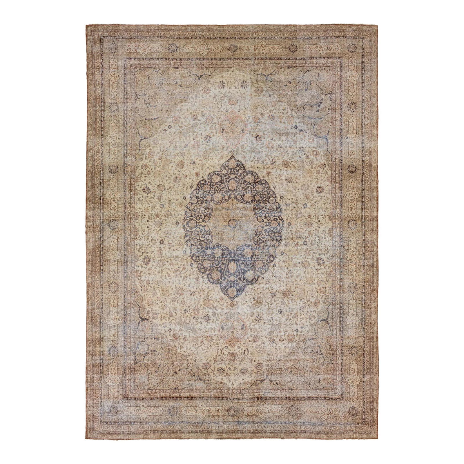 1910s Handcrafted Persian Sivas Wool Rug Beige Floral Medallion 13'1 x 18'7: 1910s Handcrafted Persian Sivas Wool Rug Beige Floral Medallion 13'1 x 18'7 This exquisite 1910s Persian Sivas wool rug features a handcrafted traditional floral pattern that beautifully enhances any