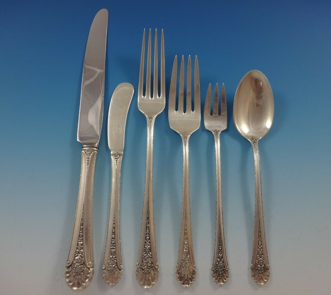 Towle Royal Windsor Sterling Silver Flatware Set for 8 with 53 Pieces: Towle Royal Windsor Sterling Silver Flatware Set for 8 with 53 Pieces Enhance your dining experience with this exquisite Royal Windsor flatware set by Towle, crafted from high-quality sterling silver.