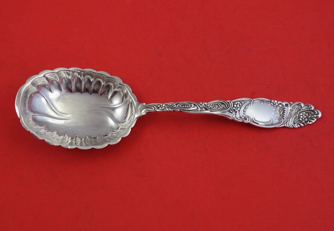Towle Princess Sterling Silver Preserve Spoon 7.5 Inch Vintage Serving: Towle Princess Sterling Silver Preserve Spoon 7.5 Inch Vintage Serving This elegant serving spoon is a stunning piece from the Princess pattern by Towle, crafted in sterling silver (.925). Measuring 7