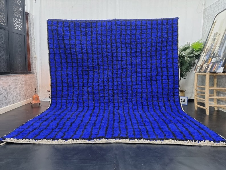 Authentic Handwoven Checkered Blue Rug from Morocco 10 x 6.56 Feet: Authentic Handwoven Checkered Blue Rug from Morocco 10 x 6.56 Feet Discover the beauty of the Authentic Checkered Blue Rug, handwoven in the Atlas Mountains by skilled local Berber women using traditi