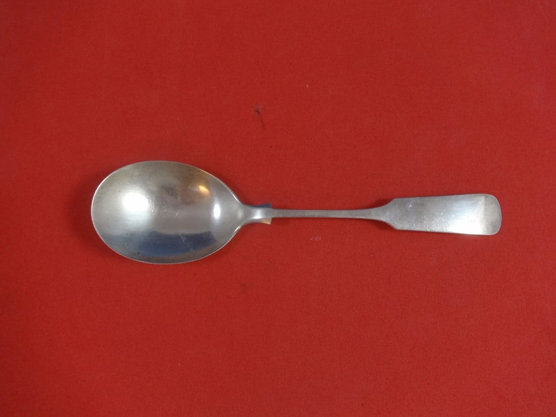 Gorham Old English Tipt Sterling Silver Salad Serving Spoon 9.5": Gorham Old English Tipt Sterling Silver Salad Serving Spoon 9.5" This exquisite salad serving spoon by Gorham features the classic Old English Tipt pattern, crafted from high-quality sterling silver.