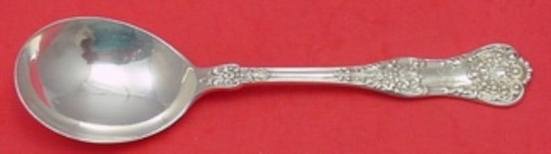 Sterling Silver Gumbo Soup Spoon New King Pattern 6 7/8 Inch: Sterling Silver Gumbo Soup Spoon New King Pattern 6 7/8 Inch This is a sterling silver gumbo soup spoon in the New King pattern by Dominick & Haff. Measuring 6 7/8 inches, the spoon dates from