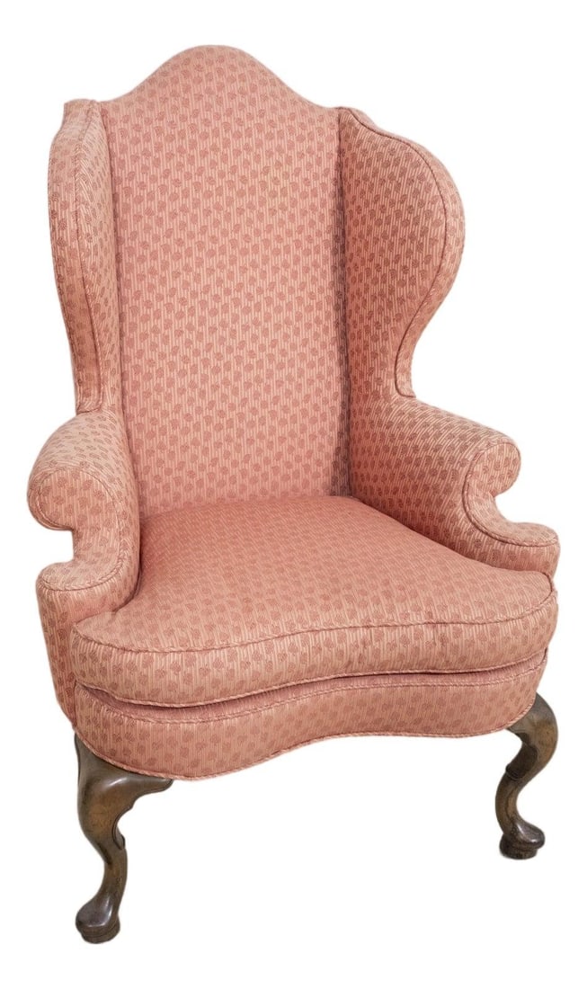 Kittinger Queen Anne Mahogany Wing Chair Colonial Williamsburg: Kittinger Queen Anne Mahogany Wing Chair Colonial Williamsburg This exquisite Kittinger Queen Anne Colonial Williamsburg Wing Chair showcases timeless elegance and superior craftsmanship. Crafted from