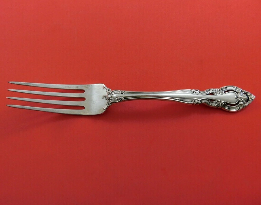 Gorham Baronial New Sterling Silver Dinner Fork 7 7/8 Inches: Gorham Baronial New Sterling Silver Dinner Fork 7 7/8 Inches Enhance your dining experience with this exquisite dinner fork from the Baronial New pattern by Gorham. Crafted from high-quality sterling