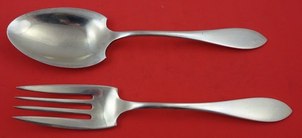 Towle Lafayette Sterling Silver Salad Serving Set 2-Piece 10 1/8: Towle Lafayette Sterling Silver Salad Serving Set 2-Piece 10 1/8 This exquisite 2-piece salad serving set features the Lafayette pattern by Towle, crafted from high-quality sterling silver. Each serve