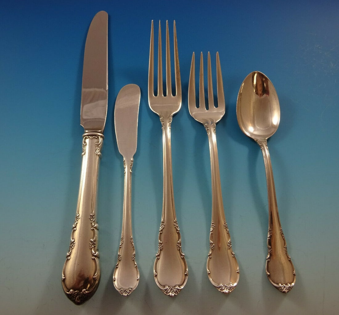 Lunt Modern Victorian Sterling Silver Flatware Set for 8 - 40 Pieces with Storage Chest: Lunt Modern Victorian Sterling Silver Flatware Set for 8 - 40 Pieces with Storage Chest Elevate your dining experience with this exquisite Modern Victorian Sterling Silver Flatware Set by Lunt, design