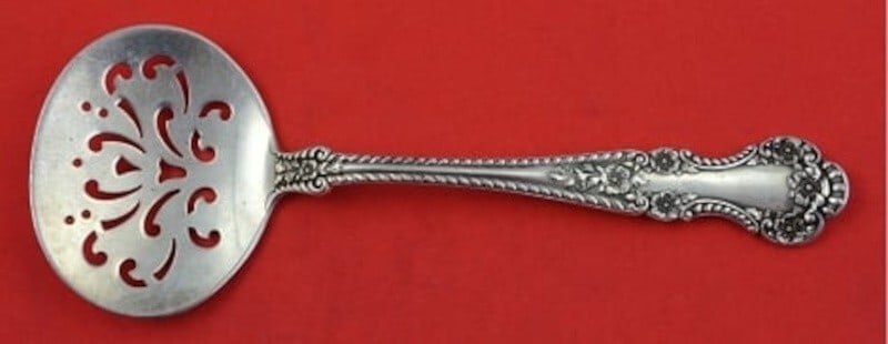 Rare Gorham Cambridge Sterling Silver Pierced Relish Spoon 5 3/8": Rare Gorham Cambridge Sterling Silver Pierced Relish Spoon 5 3/8" This exquisite relish spoon is a rare find from the renowned Gorham brand, crafted in the elegant Cambridge pattern. Made of high-qual