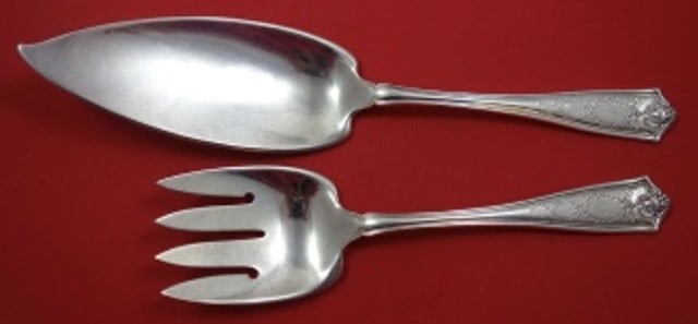Tiffany & Co. Winthrop Sterling Silver Fish Serving Set 2pc 11.5": Tiffany & Co. Winthrop Sterling Silver Fish Serving Set 2pc 11.5" This exquisite 2-piece Winthrop fish serving set by Tiffany & Co. is crafted from high-quality sterling silver. Dating from 1900 to 19