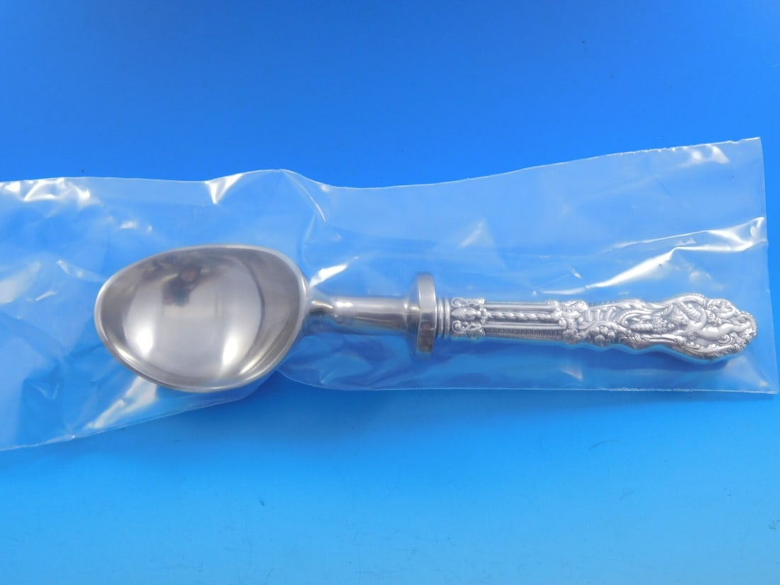 Gorham Versailles Sterling Silver Ice Cream Scoop Custom Made 7 1/2": Gorham Versailles Sterling Silver Ice Cream Scoop Custom Made 7 1/2" This exquisite ice cream scoop from Gorham features the elegant Versailles pattern, crafted from sterling silver with a hollow hand