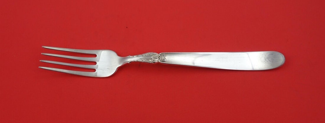 Camusso Portofino Sterling Silver 10 1/4 Inch Serving Fork: Camusso Portofino Sterling Silver 10 1/4 Inch Serving Fork This exquisite Portofino serving fork by Camusso is crafted from high-quality sterling silver, showcasing a classic pattern that enhances any