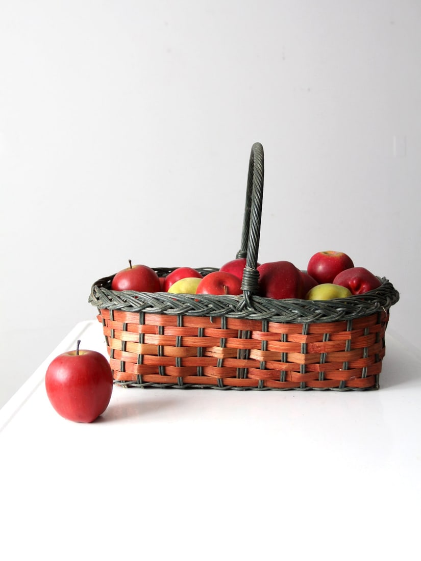 Charming Vintage Wicker Basket Red with Green Trim 18 x 18.5 x 13.5 (1 of 10)