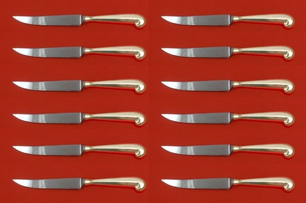 Stieff Queen Anne-Williamsburg Sterling Silver Steak Knife Set 12pc: Stieff Queen Anne-Williamsburg Sterling Silver Steak Knife Set 12pc This exquisite set of 12 steak knives showcases the elegant Queen Anne-Williamsburg pattern by Stieff. Each knife features a sterlin
