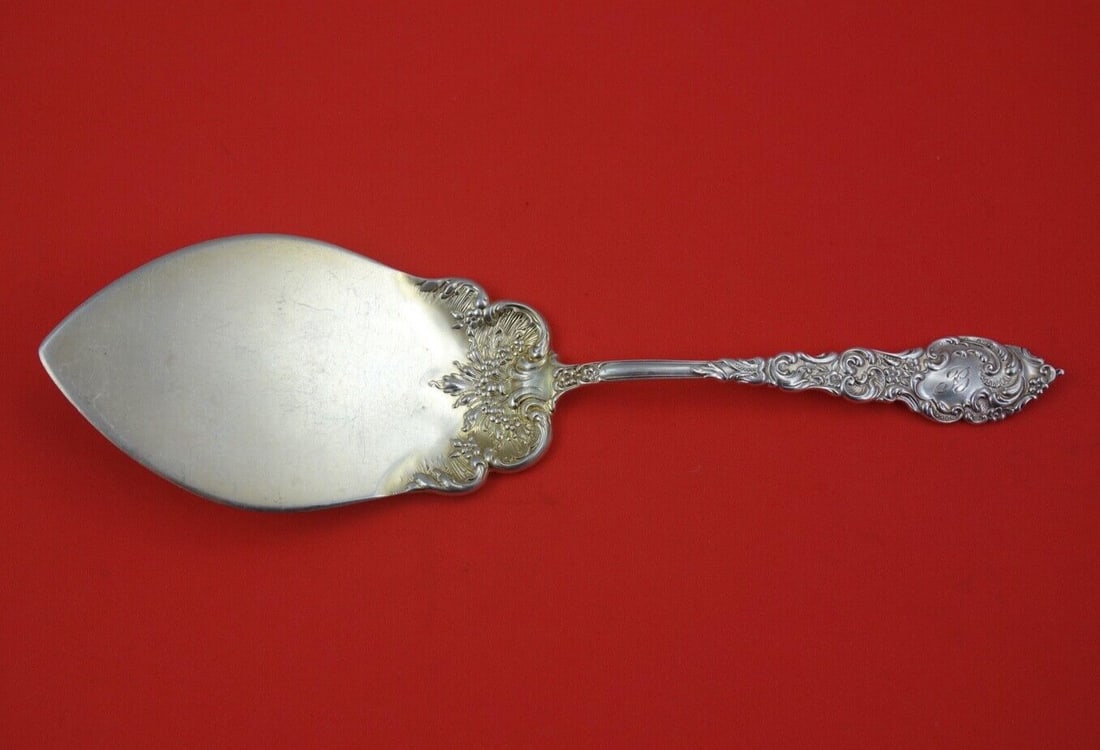 Unger Passaic Sterling Silver Pie Server Gold Washed 9.25 Inch: Unger Passaic Sterling Silver Pie Server Gold Washed 9.25 Inch This elegant pie server from the Passaic pattern by Unger is crafted from high-quality sterling silver, featuring a beautiful gold wash o