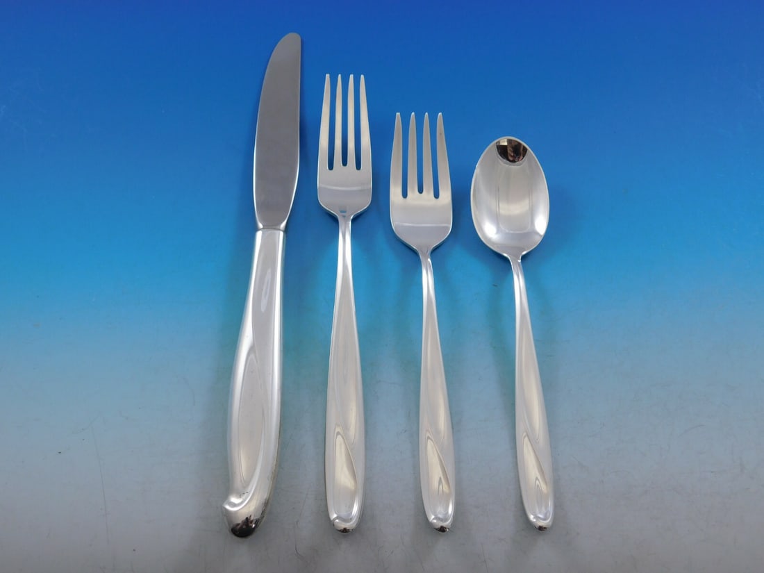 Reed and Barton Silver Sculpture Sterling Silver Flatware Set 40 pcs Mid-Century Modern: Reed and Barton Silver Sculpture Sterling Silver Flatware Set 40 pcs Mid-Century Modern This exquisite Sterling Silver Flatware Set, titled "Silver Sculpture" by Reed and Barton, is a remarkable colle
