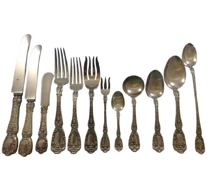 Gorham Florentine Sterling Silver Flatware Set 195 Pieces 12 Service: Gorham Florentine Sterling Silver Flatware Set 195 Pieces 12 Service This exquisite Florentine flatware set by Gorham, composed of 195 pieces, showcases a stunning design inspired by the Greek god of