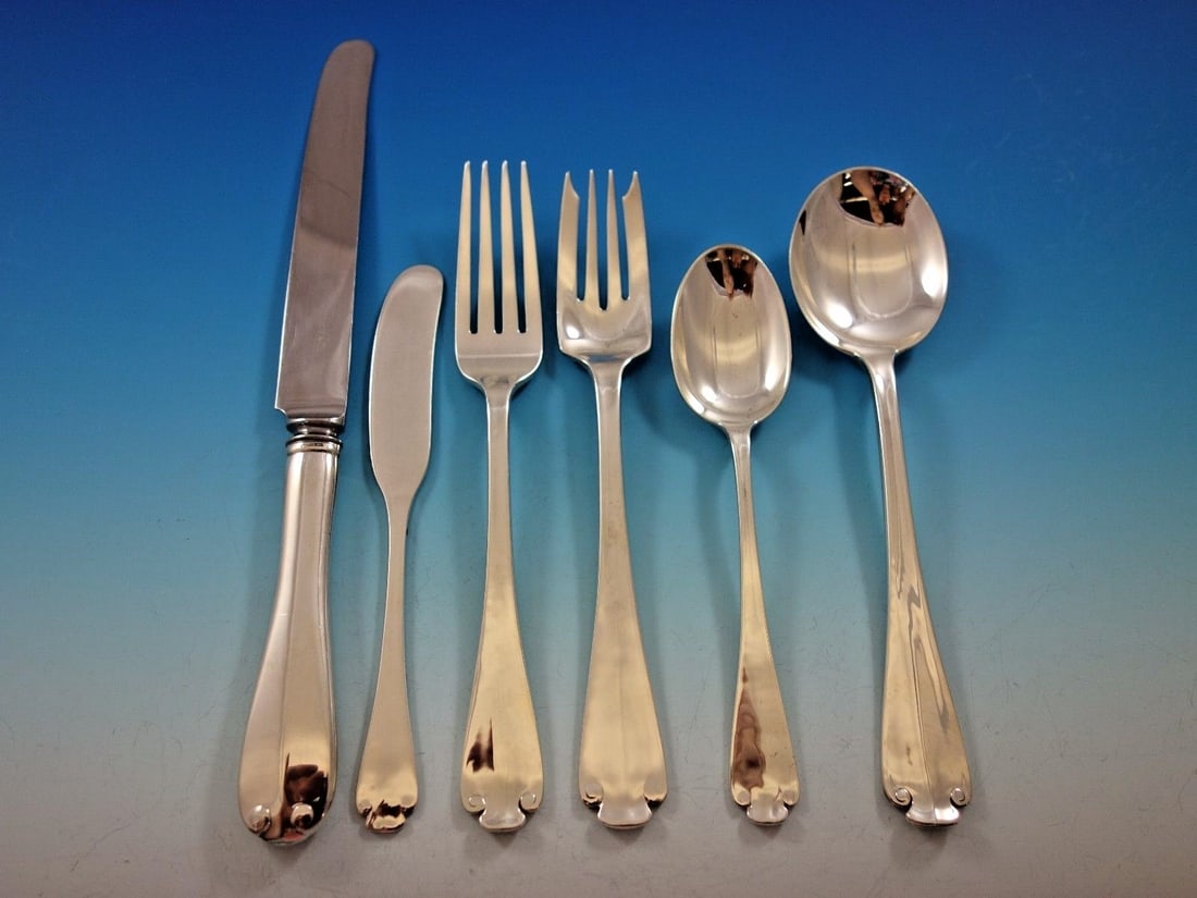 Tiffany & Co Flemish Sterling Silver Flatware Set for 8 50 Pieces with Storage Chest: Tiffany & Co Flemish Sterling Silver Flatware Set for 8 50 Pieces with Storage Chest Discover the elegance of the Flemish flatware set by Tiffany & Co., crafted from high-quality sterling silver. This