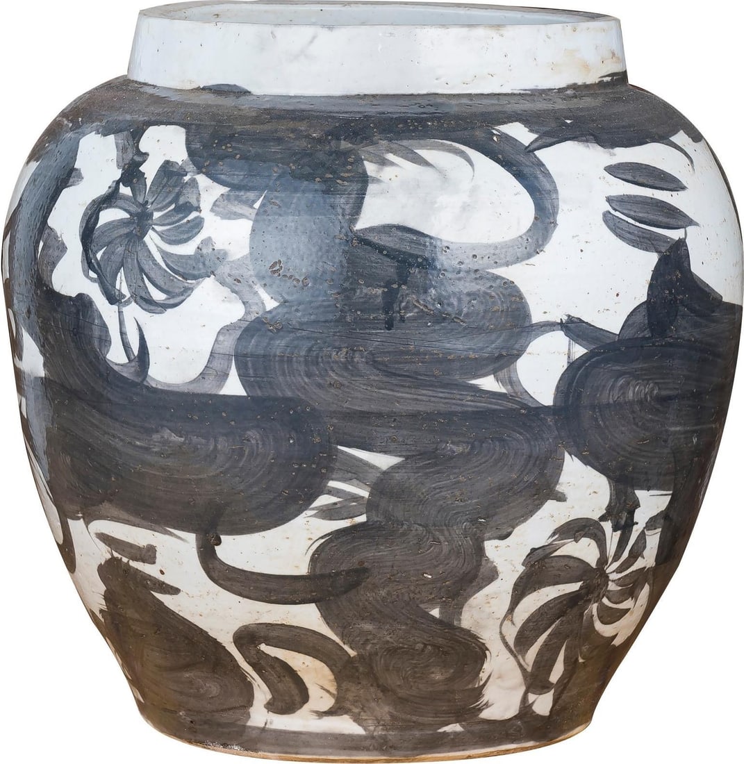 Handmade Asian Antique Style Black Porcelain Flower Jar 15x15x15: Handmade Asian Antique Style Black Porcelain Flower Jar 15x15x15 This elegant black porcelain flower jar showcases a stunning antique or vintage style, perfect for adding a touch of sophistication to