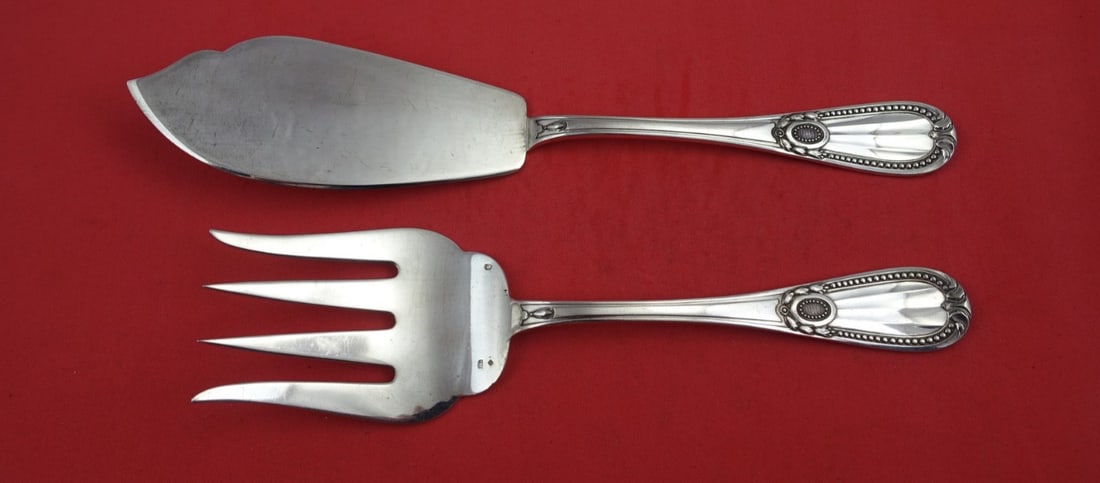 Tetard Freres Perles Sterling Silver Fish Serving Set Knife 10.5 Fork 9: Tetard Freres Perles Sterling Silver Fish Serving Set Knife 10.5 Fork 9 Enhance your dining experience with this elegant fish serving set from Tetard Freres, featuring the exquisite Perles pattern. Cr