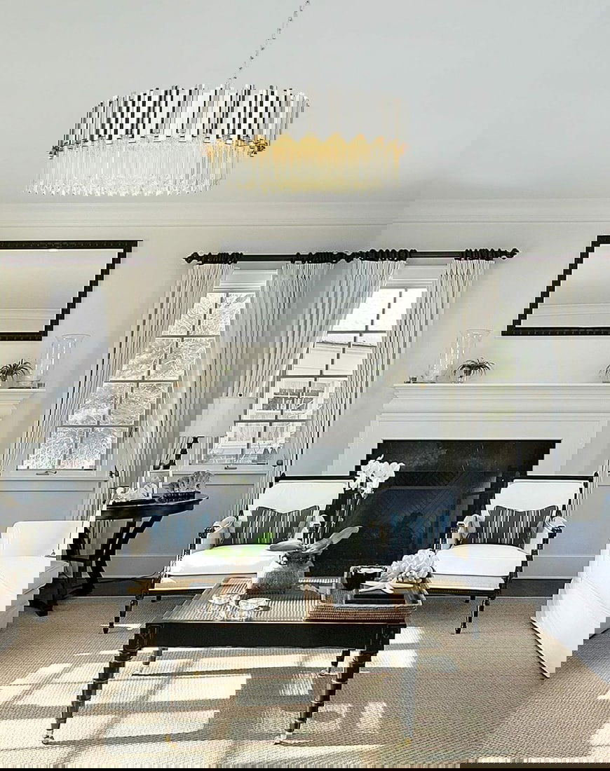 Willow 10-Light Chrome Crystal Chandelier 32-inch Modern Pendant: Willow 10-Light Chrome Crystal Chandelier 32-inch Modern Pendant Illuminate your space with this stunning 32-inch Crystal Chandelier, featuring a high-quality polished chrome frame and exquisite royal