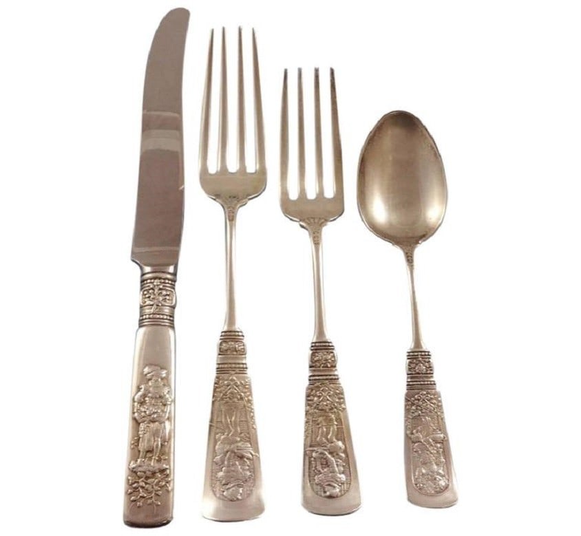 Gorham Fontainebleau Sterling Silver Flatware Set 26 Pieces: Gorham Fontainebleau Sterling Silver Flatware Set 26 Pieces Introducing the exquisite Fontainebleau Sterling Silver Flatware Set by Gorham, an elegant collection that beautifully showcases the artistr
