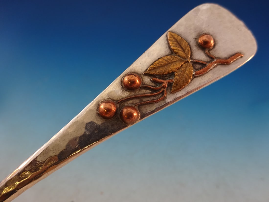 Whiting Mixed Metals Sterling Silver Ice Cream Hatchet with Copper Cherries: Whiting Mixed Metals Sterling Silver Ice Cream Hatchet with Copper Cherries Discover the elegance of this exceptional ice cream hatchet crafted by Whiting in the Mixed Metals pattern. This serving pie