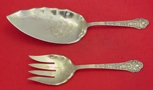 Gorham Medici Old Sterling Silver 2-Piece Fish Serving Set: Gorham Medici Old Sterling Silver 2-Piece Fish Serving Set This exquisite two-piece fish serving set from Gorham is crafted from high-quality sterling silver and showcases the elegant Medici Old patte