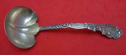 Gorham Marie Antoinette Sterling Silver Gravy Ladle 7 Inch Monogrammed: Gorham Marie Antoinette Sterling Silver Gravy Ladle 7 Inch Monogrammed This exquisite gravy ladle from Gorham features the elegant Marie Antoinette pattern, crafted from high-quality sterling silver.