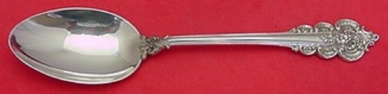 Frank Whiting Botticelli Sterling Silver Serving Spoon 8.5 Vintage: Frank Whiting Botticelli Sterling Silver Serving Spoon 8.5 Vintage This exquisite serving spoon is part of the Botticelli pattern by Frank M. Whiting, showcasing the elegance and craftsmanship of vint