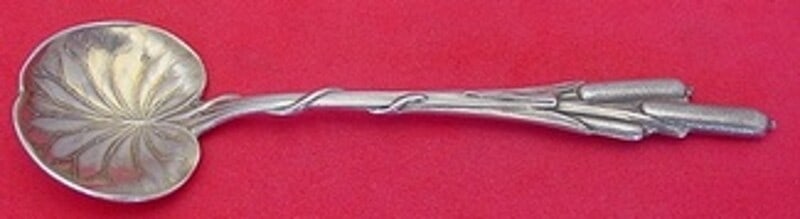 Durgin Cat Tails Sterling Silver Chocolate Spoon Gold Washed 4 1/8 Antique: Durgin Cat Tails Sterling Silver Chocolate Spoon Gold Washed 4 1/8 Antique This exquisite chocolate spoon is crafted from sterling silver and features the elegant Cat Tails pattern by Durgin, dating b