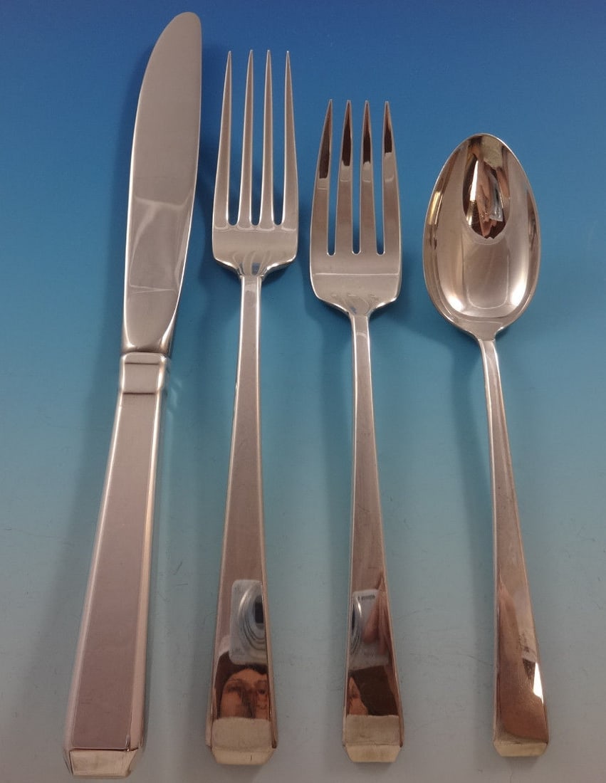 Towle Craftsman Sterling Silver Flatware Set for 6 - 30 Pieces with Storage Caddy: Towle Craftsman Sterling Silver Flatware Set for 6 - 30 Pieces with Storage Caddy Elevate your dining experience with this exquisite Craftsman by Towle Sterling Silver Flatware Set, designed for servi