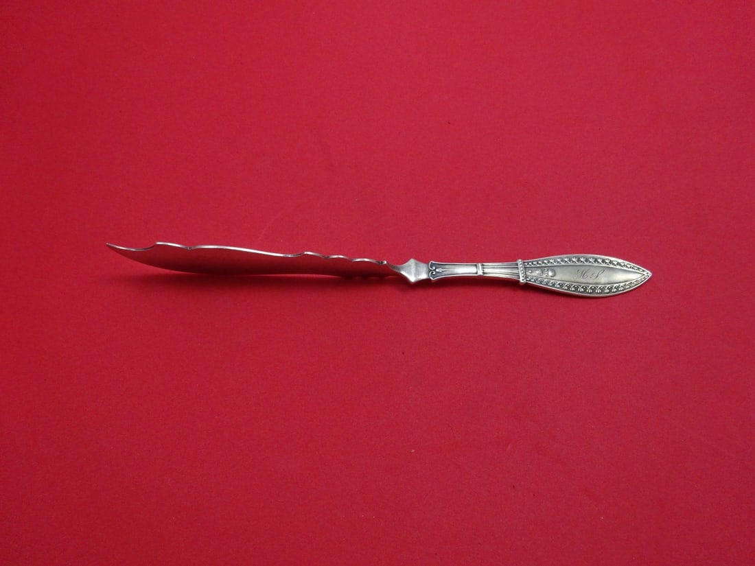 Whiting Sterling Silver 8 Inch Master Butter Knife Indian Pattern: Whiting Sterling Silver 8 Inch Master Butter Knife Indian Pattern This exquisite master butter knife is crafted in sterling silver and features the elegant 'Indian' pattern by Whiting. The knife boast