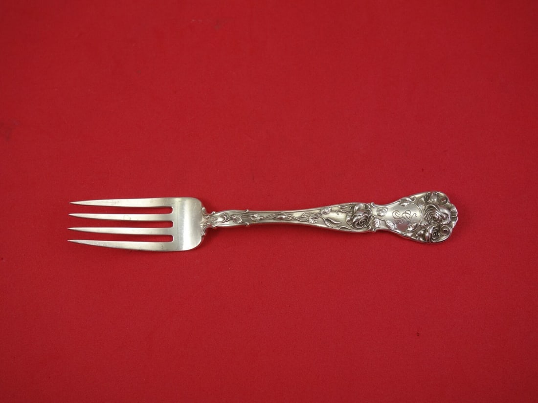 Mount Vernon Rose Sterling Silver Salad Fork 6 inch Antique: Mount Vernon Rose Sterling Silver Salad Fork 6 inch Antique This exquisite salad fork features the elegant "Rose" pattern by Mount Vernon, crafted from high-quality sterling silver. Measuring 6 inches
