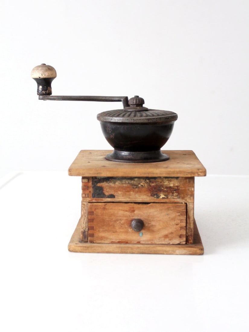 Vintage 19th Century Cast Iron Coffee Grinder with Wooden Box (1 of 10)